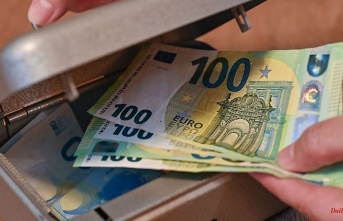 Baden-Württemberg: Over a million euros: woman is said to have stolen cash