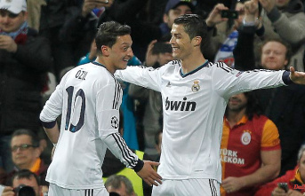 Media and experts counted: Özil attacks Ronaldo's disrespectful critics