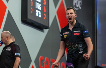 First German eliminated: Darts World Cup between fast sensation and arrow chaos