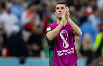 On the bench in the World Cup round of 16: Portugal's coach demoted Cristiano Ronaldo