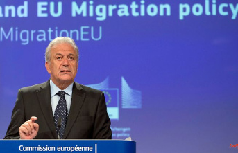 Corruption scandal draws circles: Ex-EU Commissioner has to ask himself questions