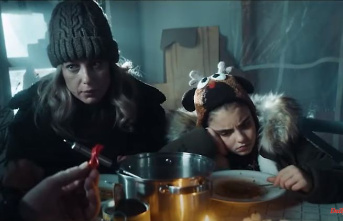 Kiev's video moves to tears: RT provokes with bizarre Christmas spots