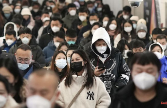 Turning away from zero Covid policy: China sends corona infected people to work