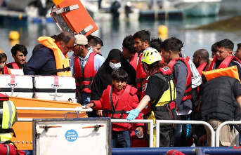 Boat with up to 50 migrants: At least four people die in the English Channel