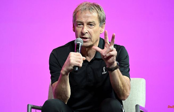 Shortly before the 2006 World Cup: Klinsmann talks about a special call from Angela Merkel