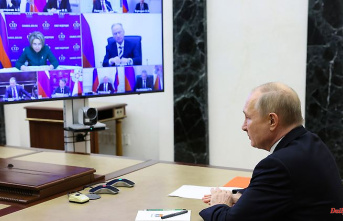 Take "necessary" measures: Putin convenes Security Council after drone strikes