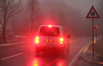 Baden-Württemberg: Frontal collision on a slippery federal road: three injured