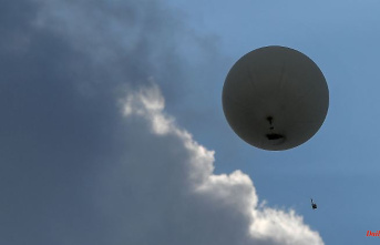 Bavaria: Weather balloon from the University of Frankfurt lands on the Autobahn