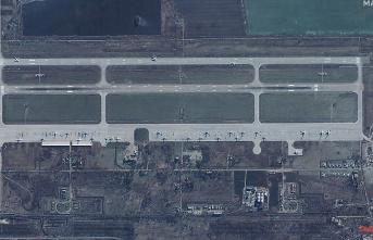 Strikes at air bases: Ukraine destroys Russia's 'asymmetric advantage'