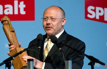 Saxony-Anhalt: Former Interior Minister Püchel now wears the Order of Merit