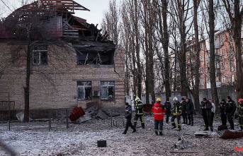 City center explosions: Russia flies drone strikes on Kyiv