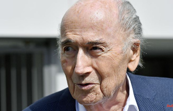 "Squeeze more and more out of lemon": Ex-FIFA boss Blatter attacks successor Infantino