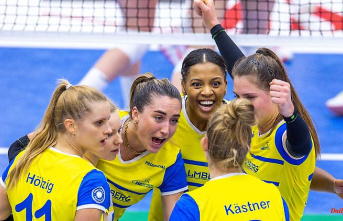 Mecklenburg-West Pomerania: Schwerin volleyball players celebrate victory against Neuwied
