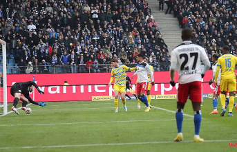 Bielefeld slips to 17th place: HSV takes up the pursuit of the league leaders