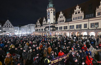 Saxony: Hundreds of people set signs for democracy in Leipzig