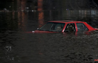 Flood warning: California declares state of emergency