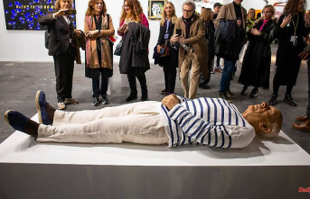 Amazingly real: Picasso's "corpse" causes a stir at the art fair