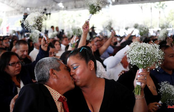 Also 35 gay marriages closed: Hundreds of couples in Mexico get married at the same time