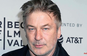 Alec Baldwin pleads not guilty after Halyna Hutchins' death on Set