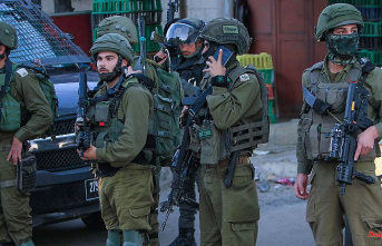Israeli military surrounded house: three dead and 67 injured in raid in Nablus