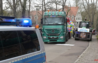 Accident with a motto car: Woman injured in the Shrove Monday parade in Halle