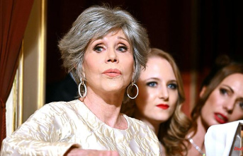 Vienna has the Opera Ball back: Jane Fonda is enthusiastic about waltzes