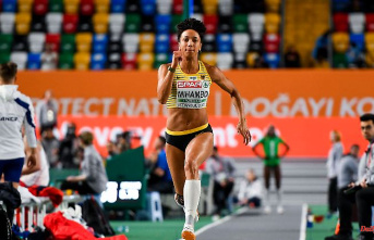Season best in qualification: Mihambo crawls to first indoor gold