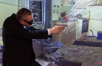 Baden-Württemberg: Presentation of virtual crime scene inspection with VR glasses