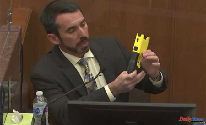 EXPLAINER - How can someone mistake a gun for Taser?