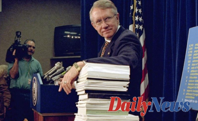 Presidents, lawmakers mourn former Senate ‘giant’ Harry Reid