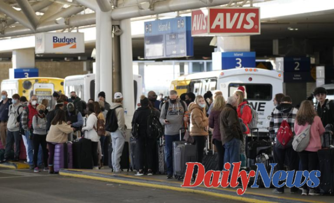 The COVID-19 variant disrupts holiday travel, but not shopping