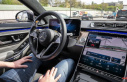 "Lean back!": Mercedes drives autonomously...