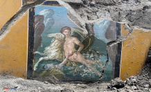 Pompeii: splendid frescoes discovered during restoration work and excavations