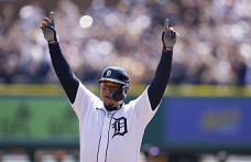 Tigers' Cabrera scores 3,000th run; 33rd player to hit the mark