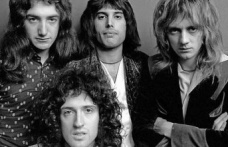 Queen's music catalog could go to Universal for a record sum