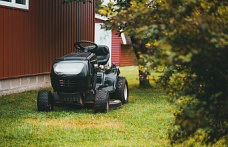 Expert Tips for Selecting the Perfect Riding Lawn Mower