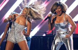 At the Stade de France, Beyoncé's moving tribute...