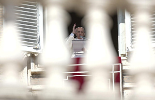 Pope: Do not send migrants to Libya or 'inhumane...
