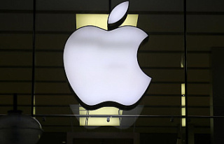 Italian competition watchdog fines Apple, Amazon $225M