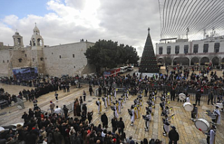 Christmas celebrations in Bethlehem get Virus again