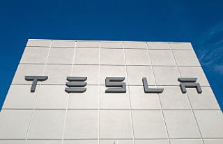 Tesla recalls 475,000 vehicles in the US