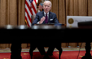 Biden warns Russia about invading Ukraine