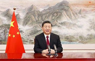 China's Xi condemns the 'Cold War mentality'...