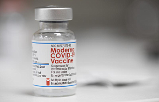 Moderna receives US approval for the COVID-19 vaccine
