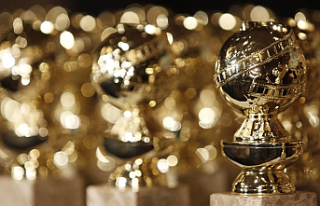 The Golden Globe Awards continue, but without stars...