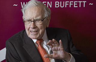 Buffett's firm wins big with stake at Activision...