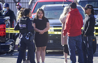 Police arrest suspect in stabbing 11 people in Albuquerque