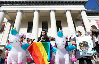 Florida Senate approves controversial LGBTQ school...