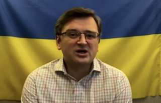 Ukrainian foreign minister calls on the West to send...