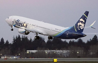 Alaska Airlines cancels many flights because pilots...